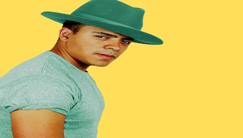 Cantautor bogotano regresa con 'Ella