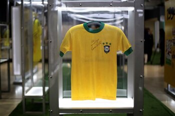 La camiseta de Pelé, durante