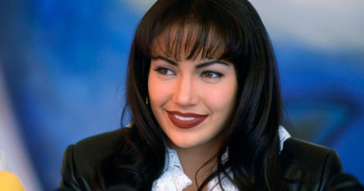 Selena Quintanilla: Jennifer López recordó a la “Reina del Tex-Mex” por el 25 aniversario de su película - Infobae