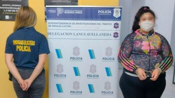 Micaela tiene 18 años y