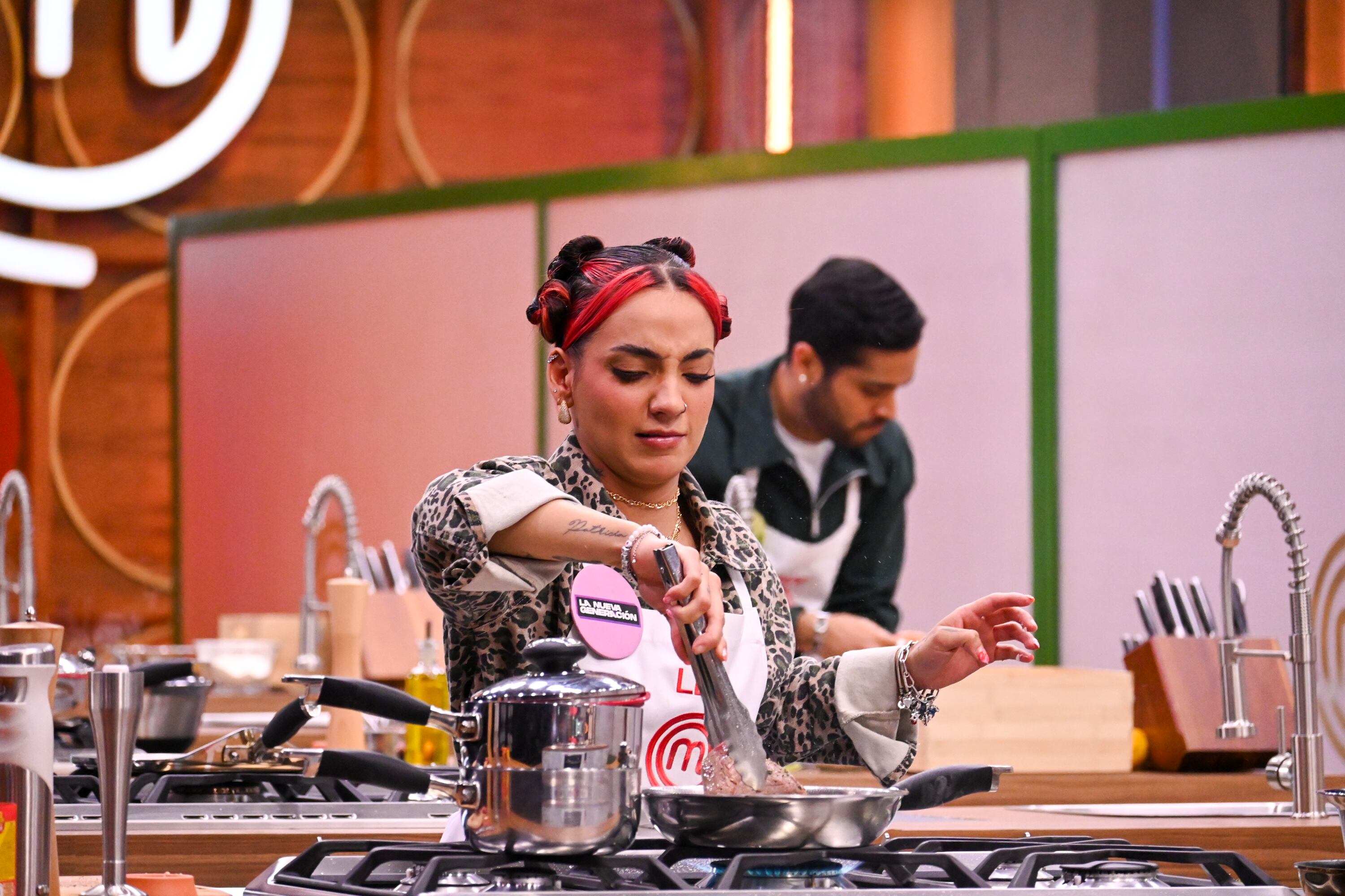 Leslie Gallardo se convirtió en la eliminado número 13 del programa.