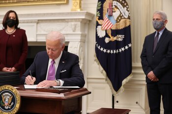 FOTO DE ARCHIVO: Kamala Harris,