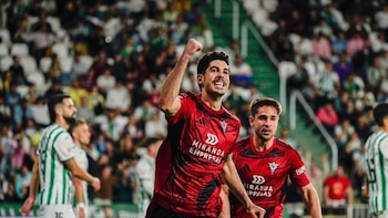 El Córdoba sigue de crisis ante el Mirandés