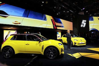 Luca de Meo, CEO del Renault Group entre 2020 y 2025, decidió utilizar el Renault 5 para relanzar un auto clásico a un segundo ciclo de vida eléctrico. REUTERS/Denis Balibouse/Fotografía de archivo