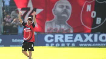 Messi jugó en cancha de Newell's en 2009, 2011 (en partidos a beneficio) y 2023 (homenaje a Maxi Rodríguez)