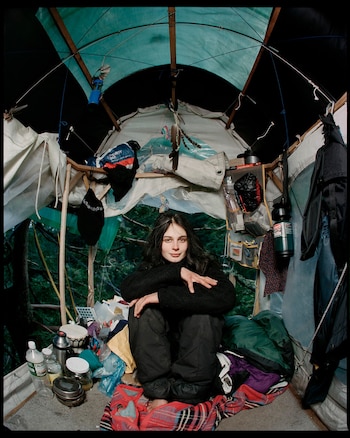 Julia sobre la plataforma del