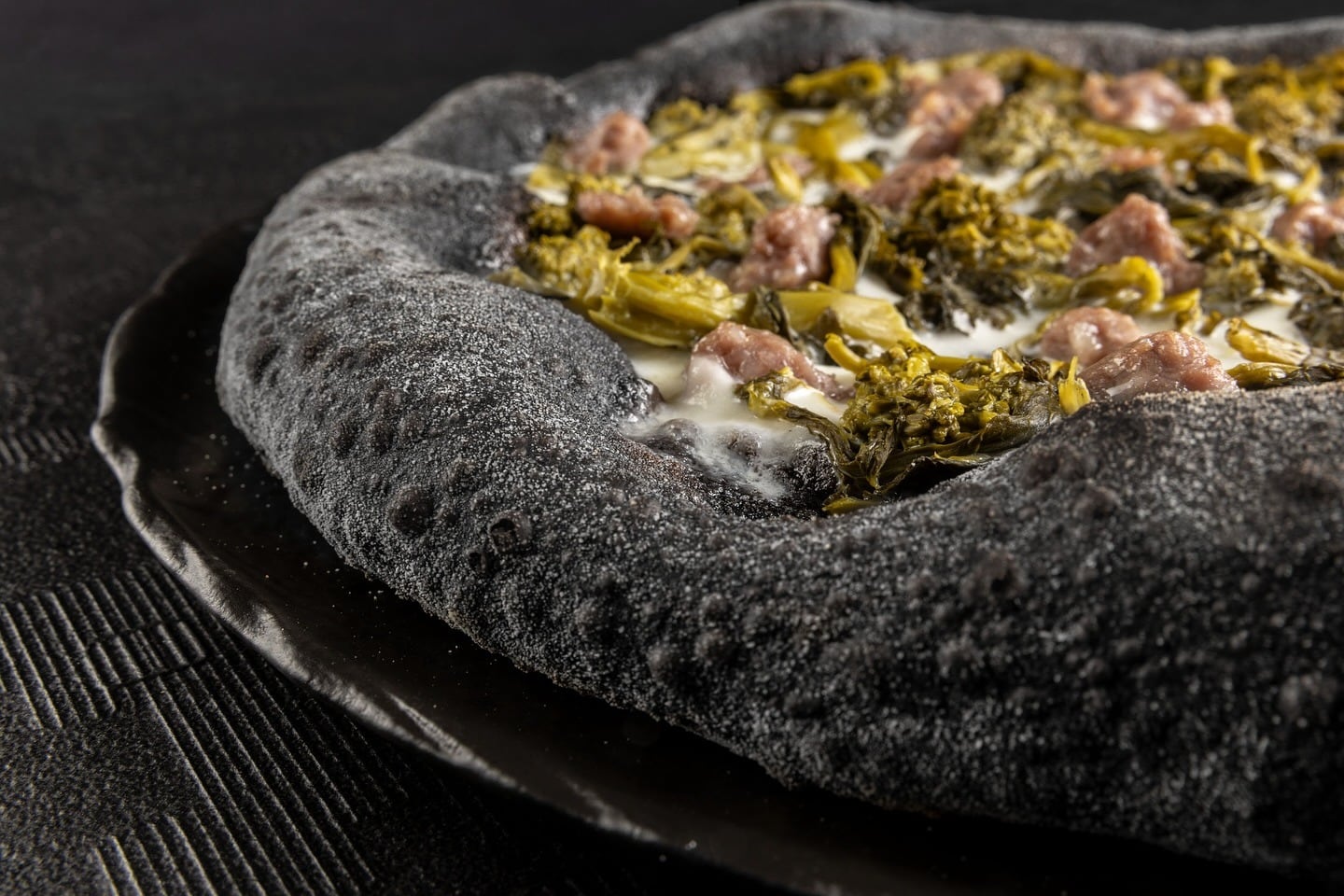 Masa de pizza hecha con la harina Blackery (Molino Dallagiovanna)