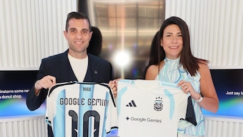 La inteligencia artificial es el nuevo jugador del Mundial: Google Gemini llegó a Times Square con la Selección Argentina