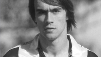 Quién fue Michel Pineda, el ‘monsieur’ del Espanyol de la UEFA del 88, amigo íntimo de Eric Cantona y que lloró tras condenar a su exequipo