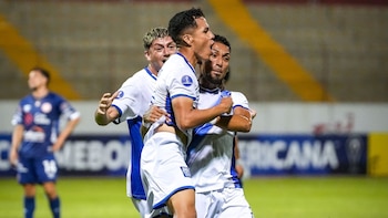 Franchesco Flores gritando la diana