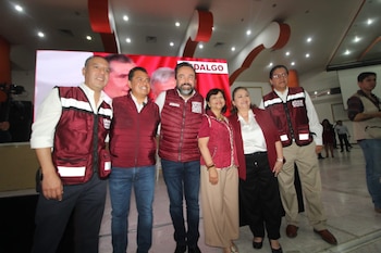 Vázquez renunció al PRI en