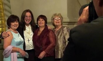 Ozzy Osbourne y sus hermanas