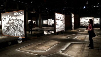 La exposición fotográfica presenta más