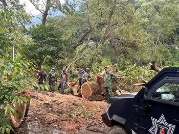 Los militares acompañaron al personal