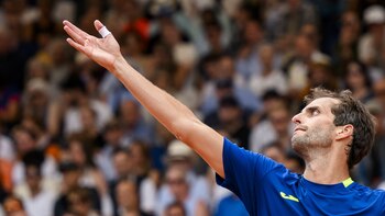 Ramos Viñolas sufre y Munar