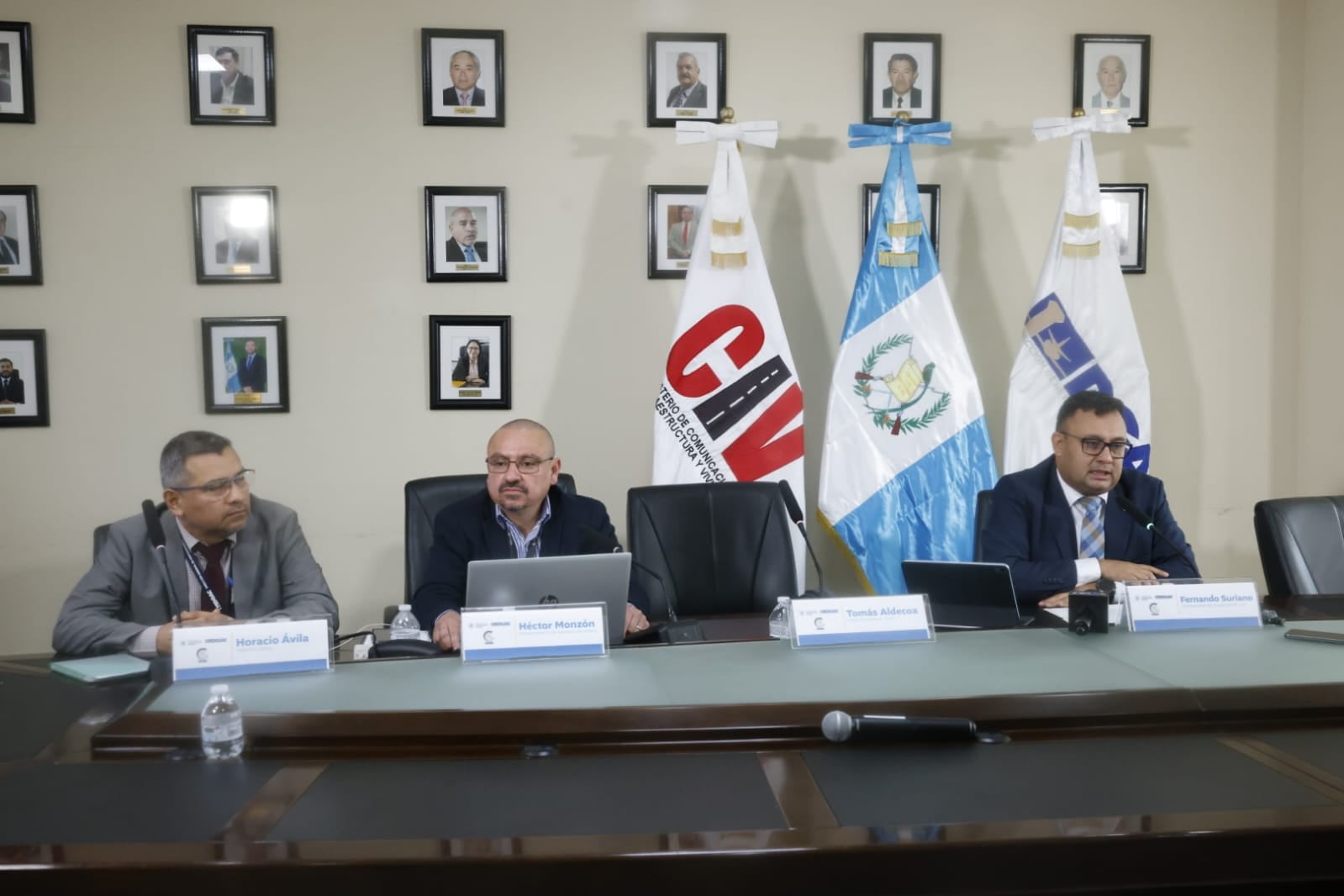 Autoridades de la aviación civil de Guatemala presentaron un diagnóstico del espacio aéreo nacional para responder al crecimiento de las operaciones de vuelo. (DCA)