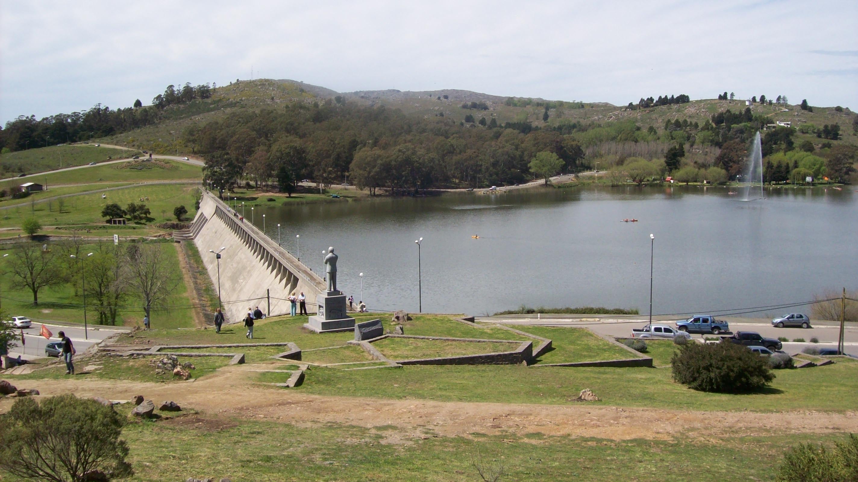 El Lago del Fuerte de Tandil, donde murió ahogado Axel Arias