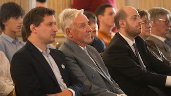 Santoro, Cavallo y el Cónsul