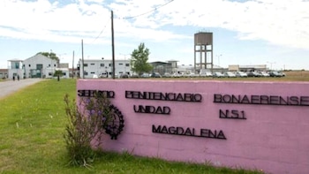 “Besame las botas”: qué dice la denuncia por las torturas y abusos sexuales a presas en el penal de mujeres de Magdalena