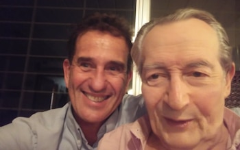 Boris Rubaja junto al fallecido