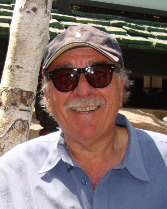 Jim Geoghan, co-creador de la serie Zack y Cody: gemelos en acción (Vía Variety/Genevieve Geoghan)