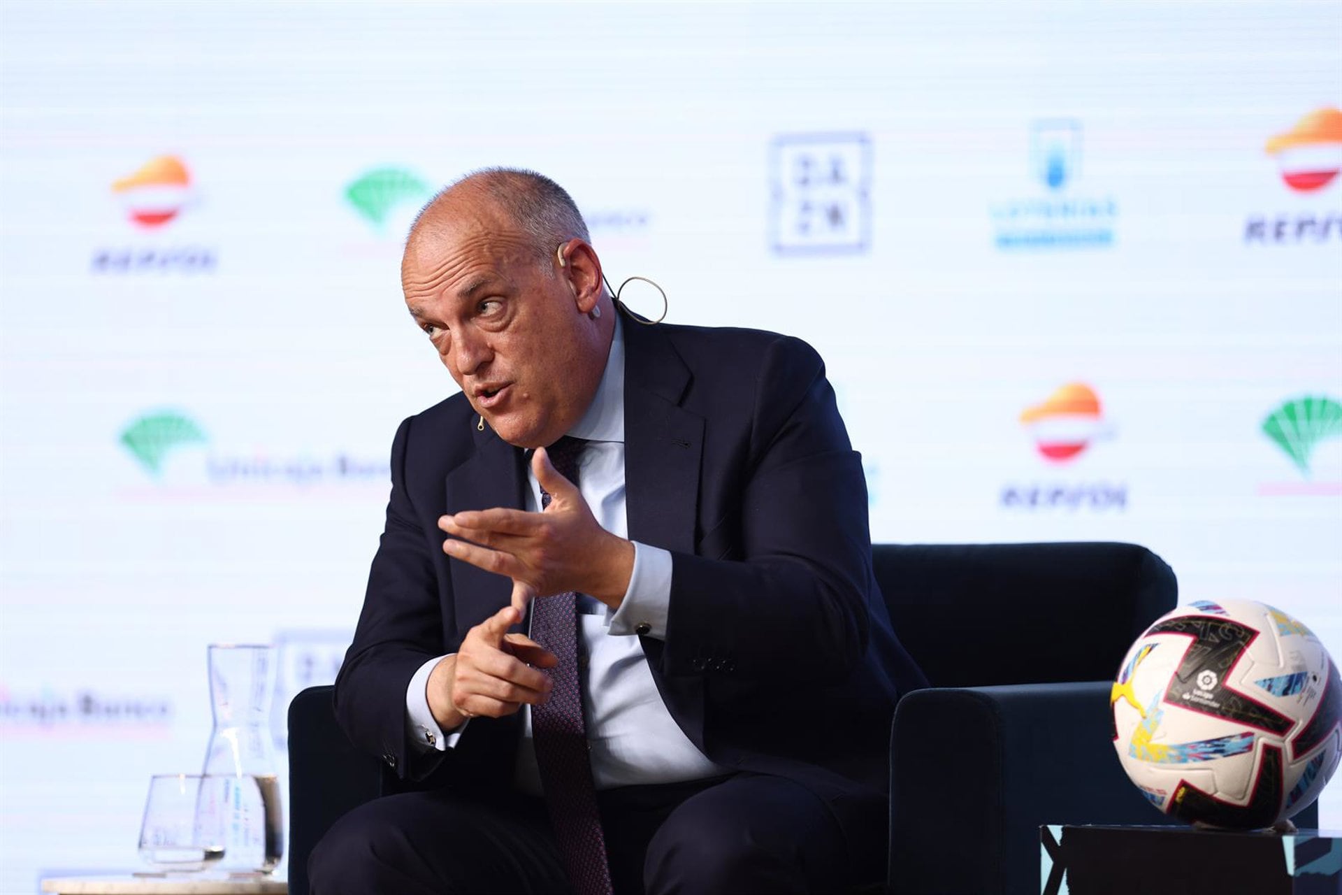 Sumar pide explicaciones al Gobierno por el bloqueo «masivo» de direcciones de IP durante partidos de la Liga de fútbol