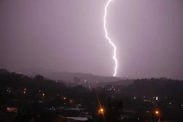 Copeco mantiene vigilancia permanente ante las lluvias y tormentas eléctricas que afectan varios departamentos del territorio nacional. (Foto: Referencia)