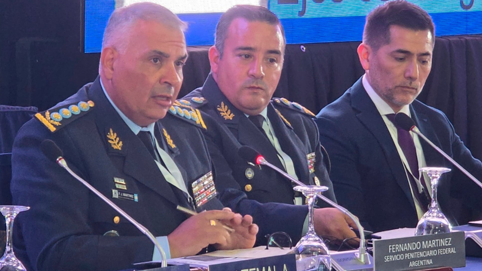 El juez Villena sospecha que Martínez tuvo información de que lo iban a allanar y destruyó su teléfono celular