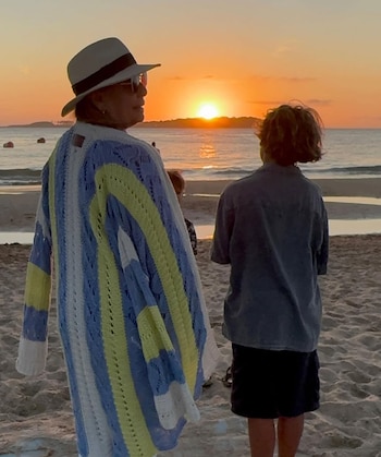 La madre de Anita junto