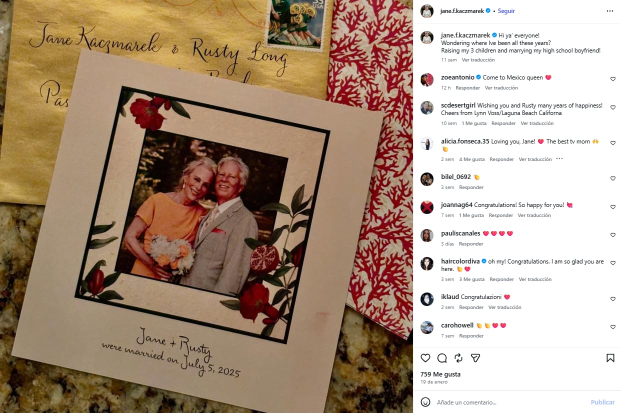 La actriz relató cómo resurgió el romance con Rusty Long tras una reunión escolar en 2024 (Instagram/@jane.f.kaczmarek)