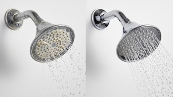 Cómo quitar el sarro de la regadera y grifos del baño: el truco con bolsas de vinagre para limpiar por la noche