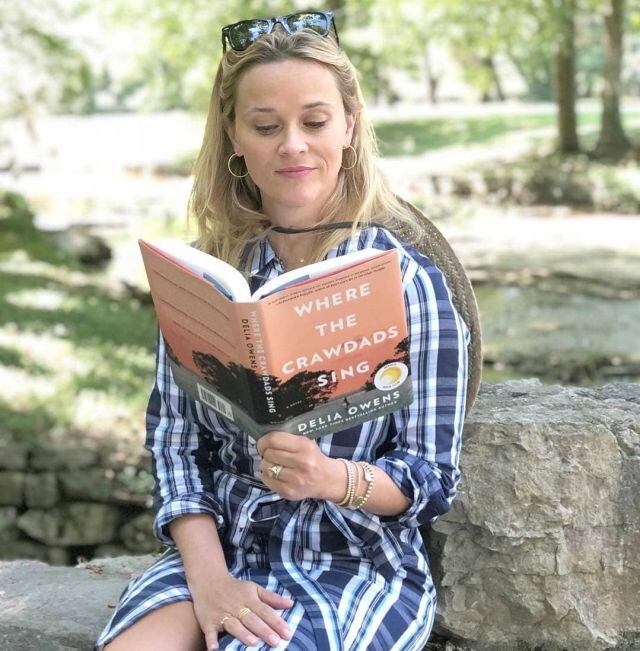 Hello Sunshine adapta libros a series y películas de gran impacto - (vía instagram @reesesbookclub)