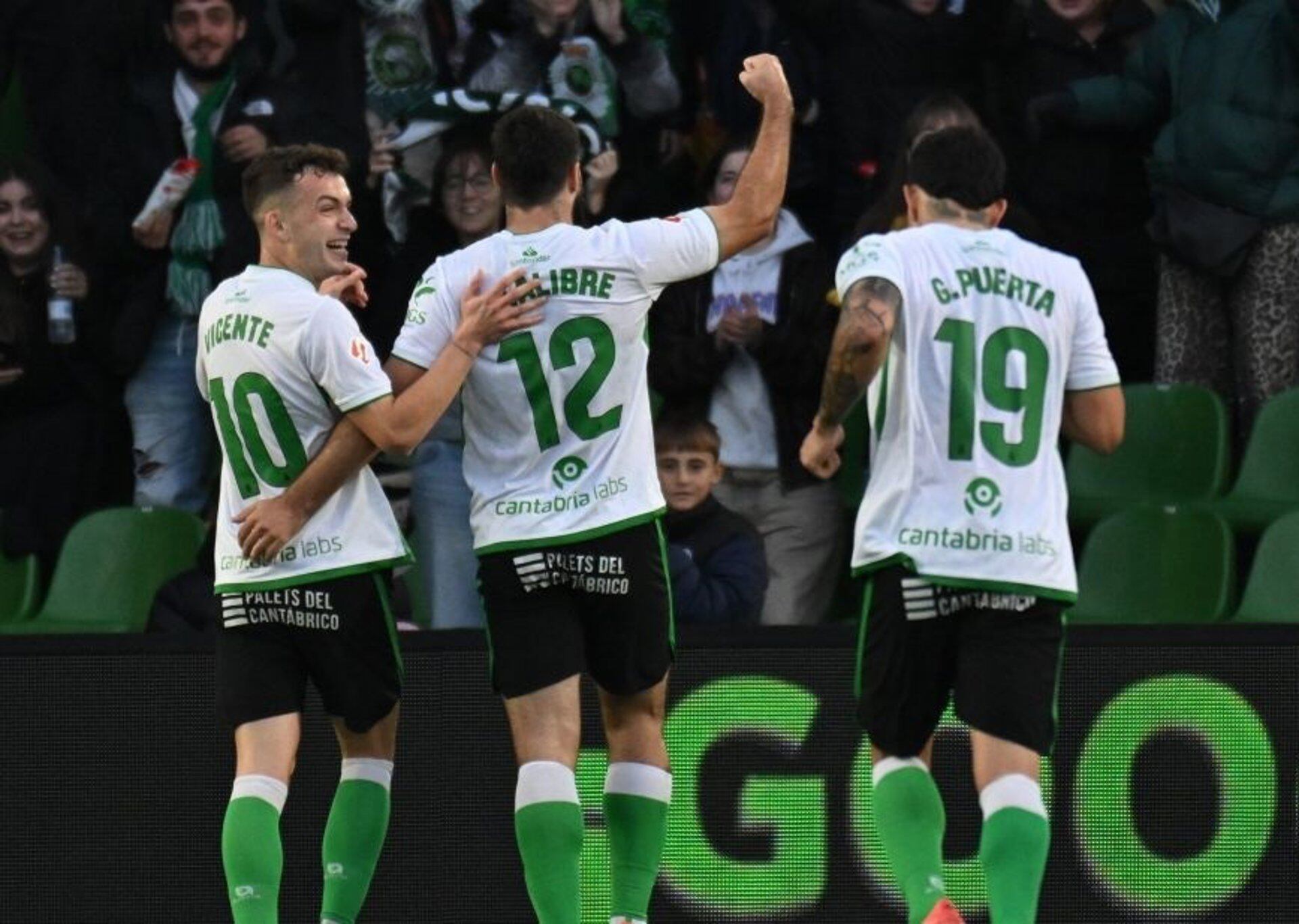 (Crónica) El Racing responde con autoridad y Las Palmas cae del coliderato