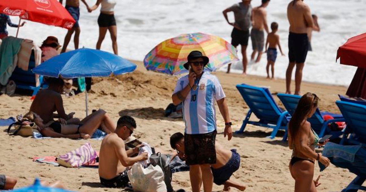 Nuevas estafas digitales acechan a turistas argentinos en Brasil este verano