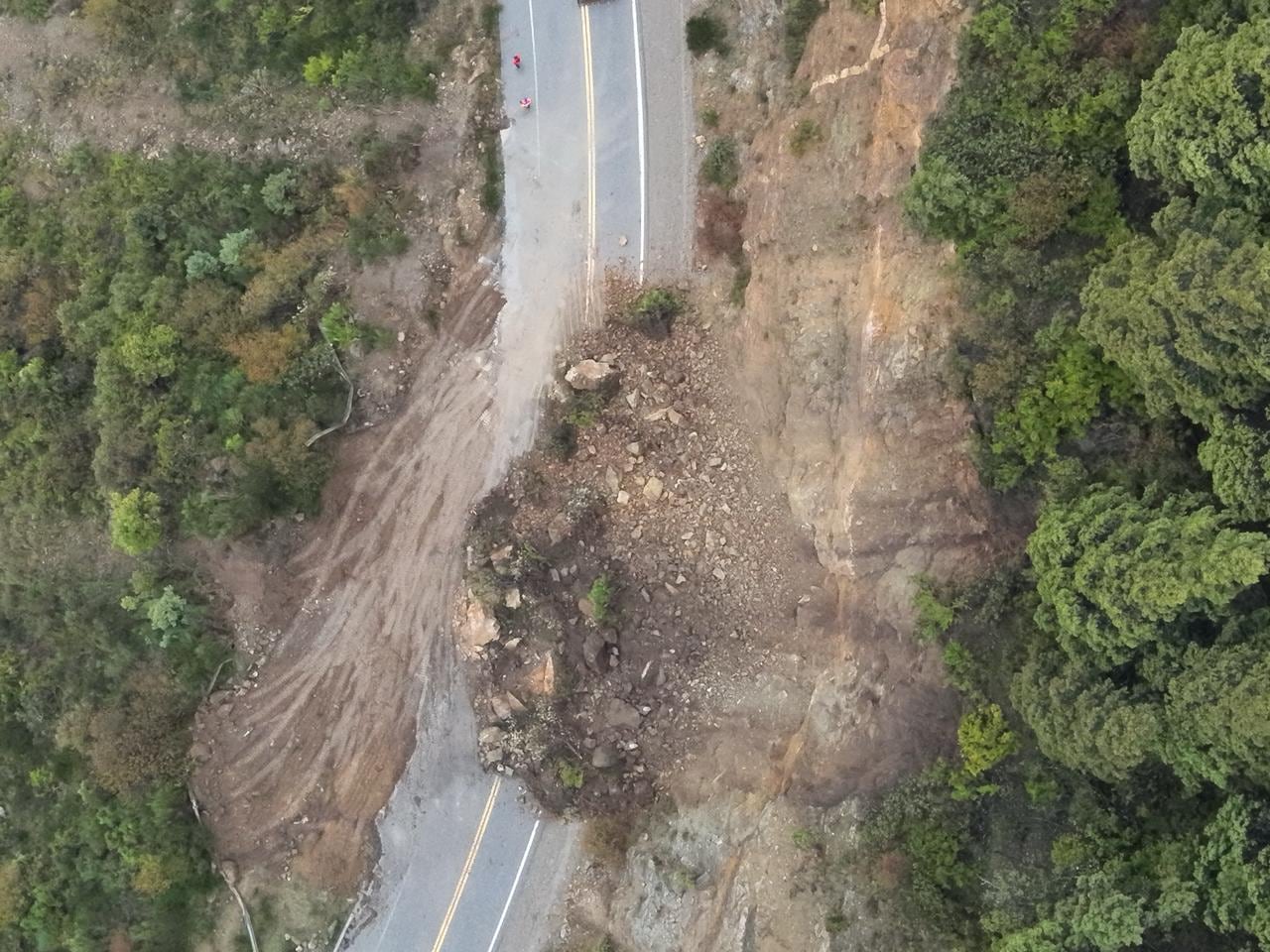Vialidad Nacional y las fuerzas de seguridad seguirán en la Ruta 40 ante el riesgo de nuevos desprendimientos por las precipitaciones en la zona