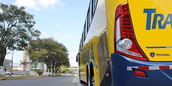 La decisión sobre la línea de autobuses llega en un corredor clave para migración, familias y comercio, mientras la empresa espera que su recurso evite cambios en el servicio diario. (Imagen de cortesía)