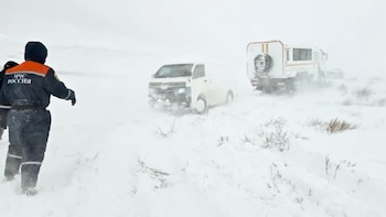Al menos un muerto y 31 heridos por el temporal de nieve y viento en Rusia