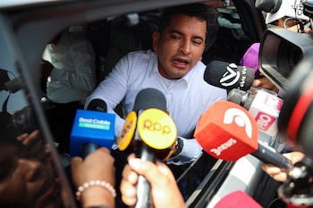 Elio Riera, abogado de Zhihua