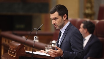Bustinduy afirma que tienen que bajar "drásticamente" listas y tiempos de espera de la dependencia "de manera inmediata"
