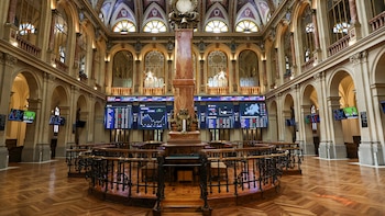 La bolsa española, en manos