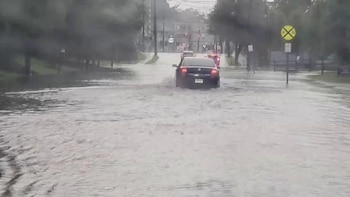 La tormenta en el condado de Bergen, Nueva Jersey, dejó inundaciones, daños materiales y caos en la movilidad tras un cambio abrupto del clima
