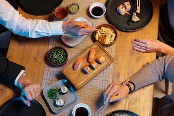 Imagen de archivo de un restaurante japonés (Freepik)