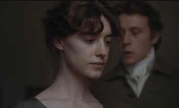 Daisy Edgar-Jones y George Mackay en la nueva adaptación de 'Sentido y sensibilidad'