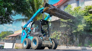El Salvador: La alcaldía de Santa Ana impulsa plan integral de bacheo y recarpeteo vial