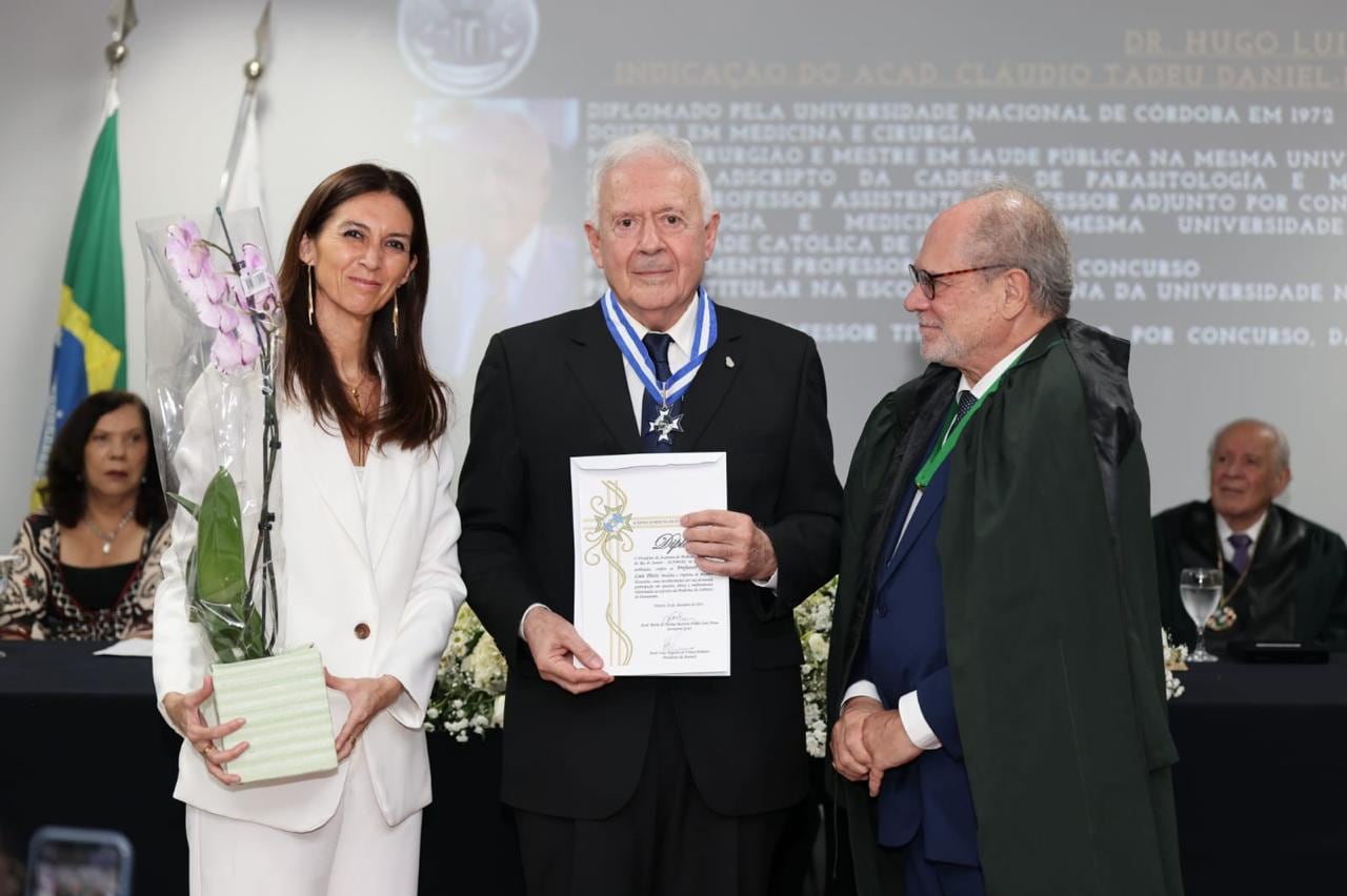 El reconocimiento internacional de Hugo Pizzi fortalece la imagen de la salud pública argentina