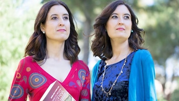 María Lara Martínez y Laura