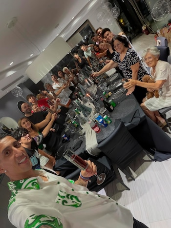 La postal familiar del Fideo