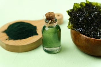 El extracto de microalgas se