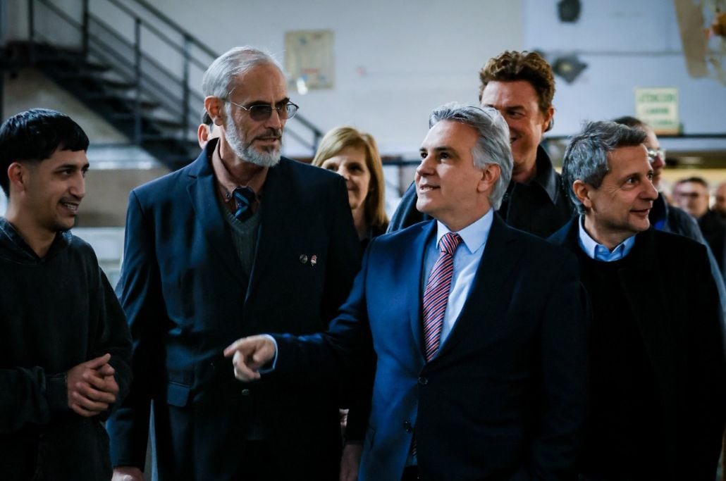 El gobernador Martín Llaryora durante el anuncio en el IPET N°50 Ingeniero Emilio F. Olmos (Gobierno de Córdoba)