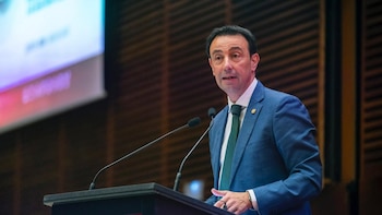 Ayuso exige que no impere